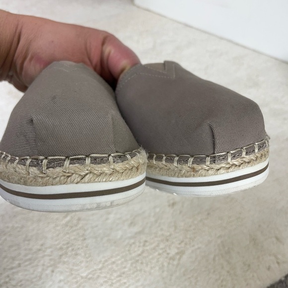 Bobs Skechers shoes size 8.5 - Picture 4 of 6